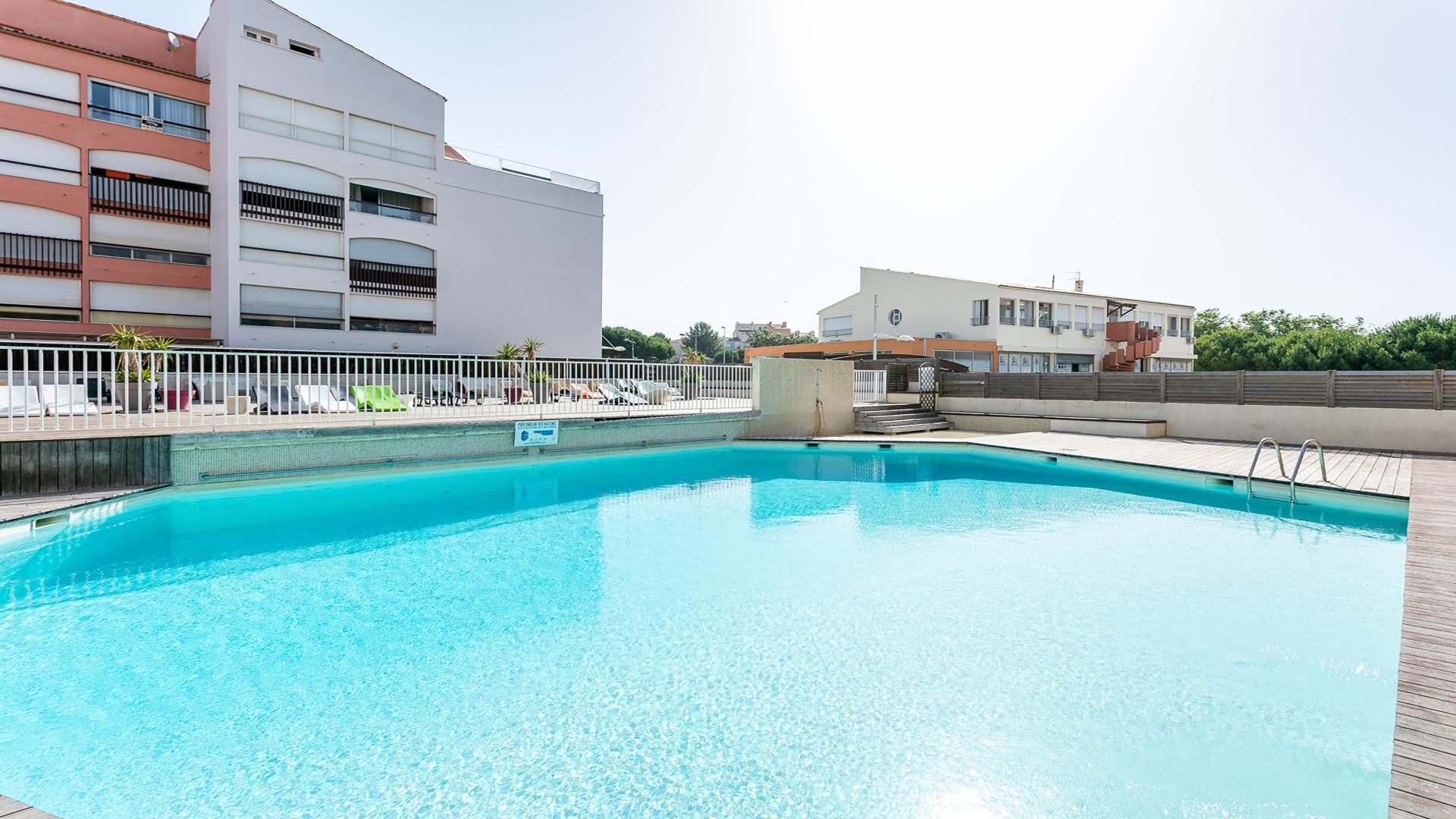 Vacanceole - Residence Le Saint Clair Agde Exterior photo