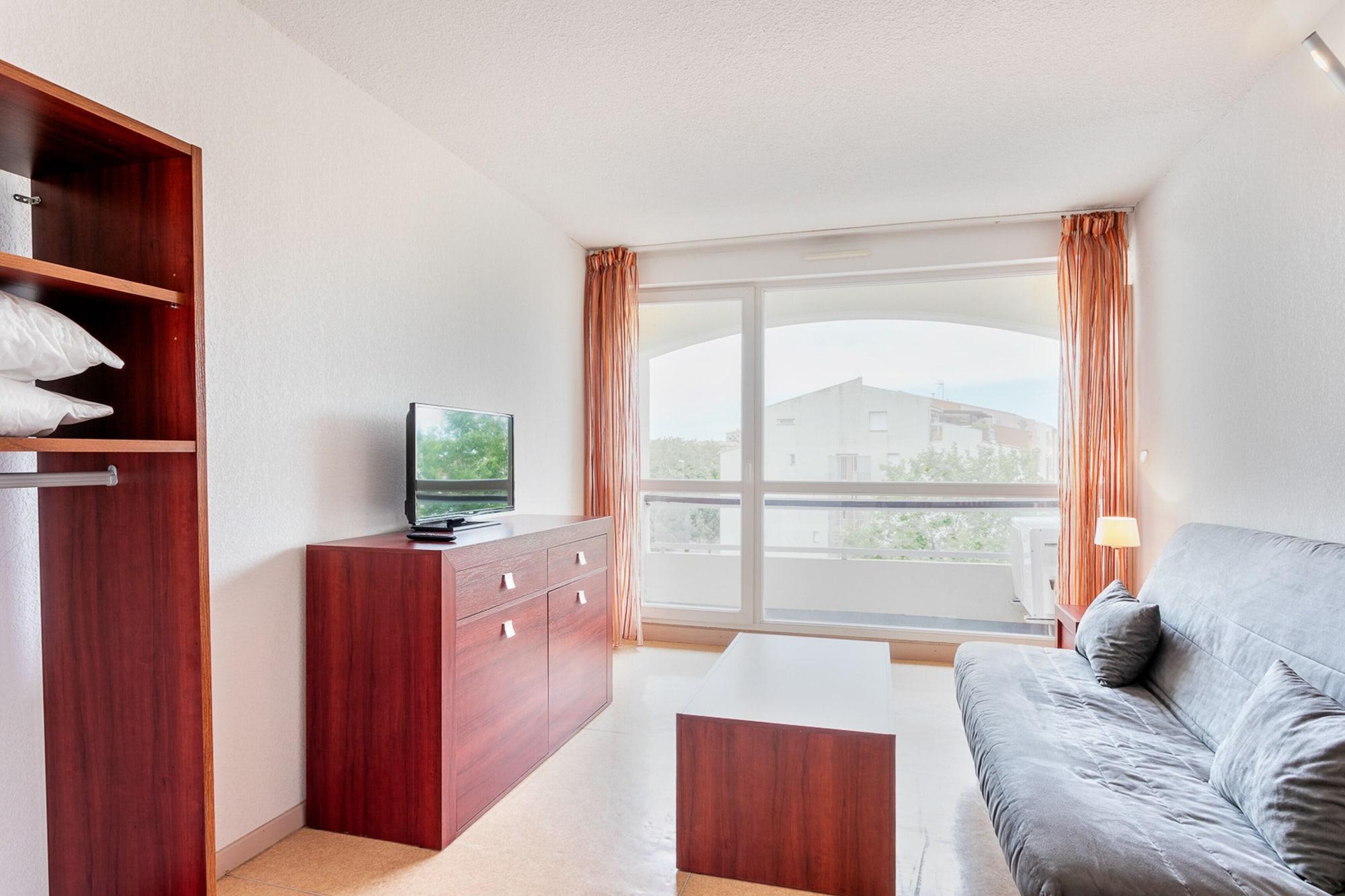 Vacanceole - Residence Le Saint Clair Agde Exterior photo